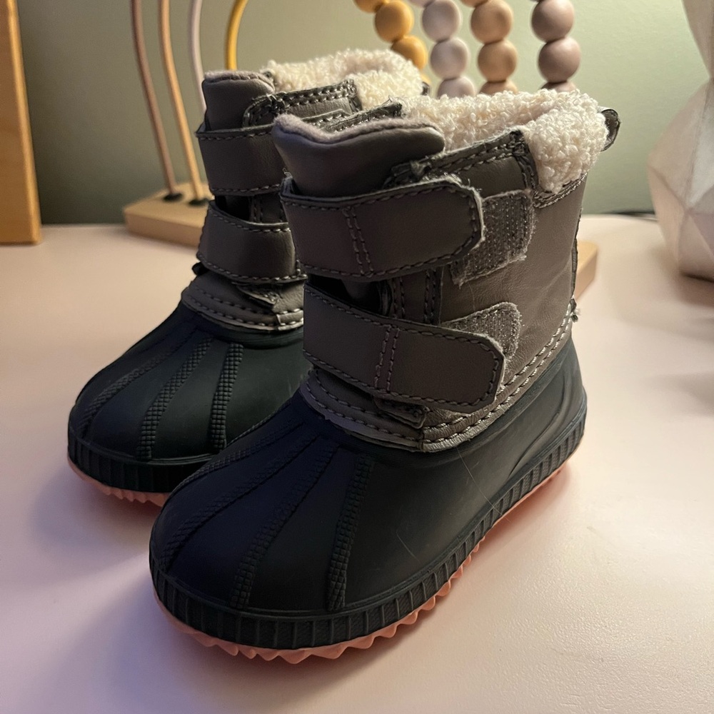 Old navy toddler snow boots